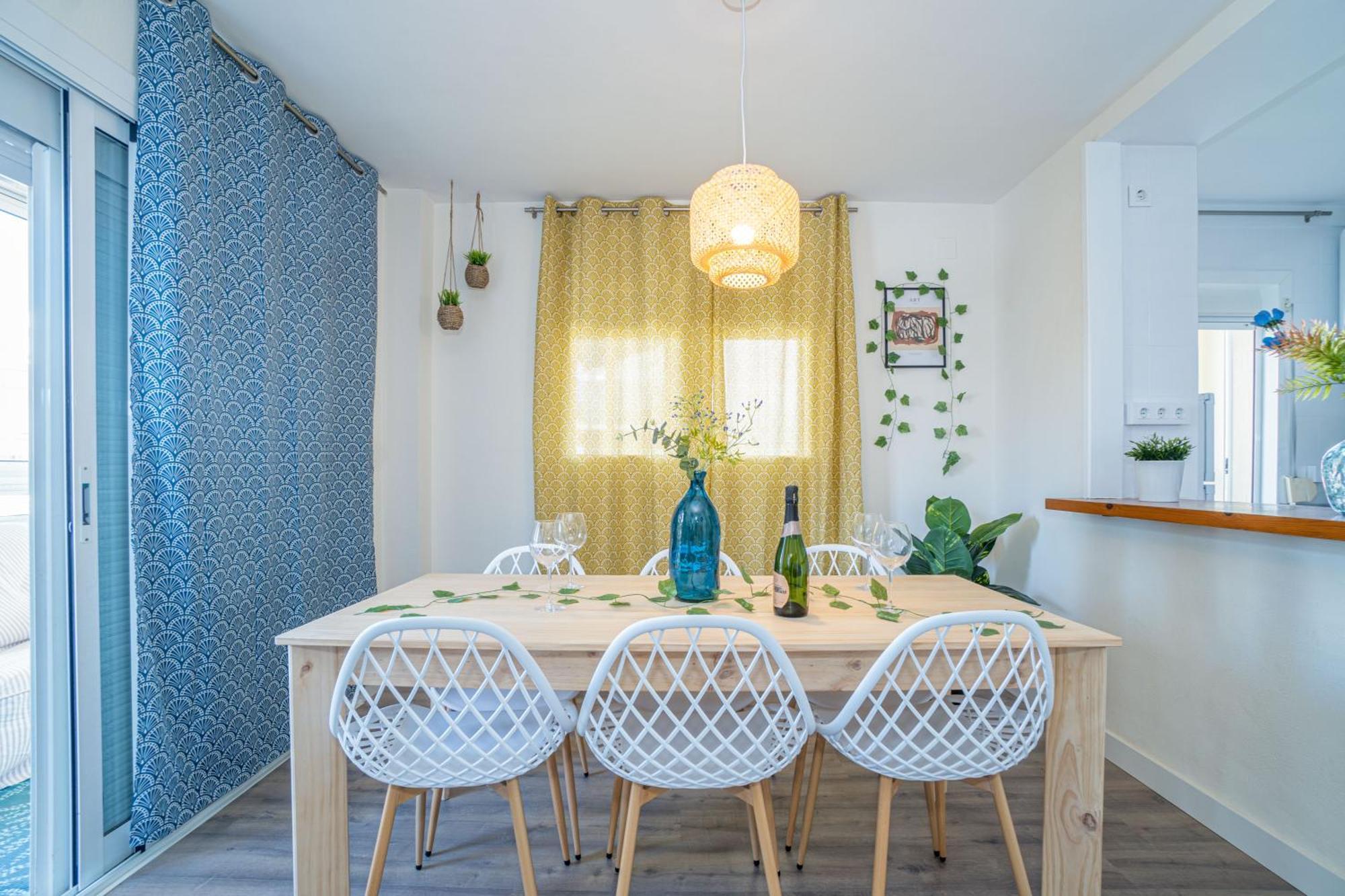 Est1-Spaciouss Appartment In The Beach, Bbq, Downtonwn, Parking, Fast Wifi Fibre Roses Esterno foto