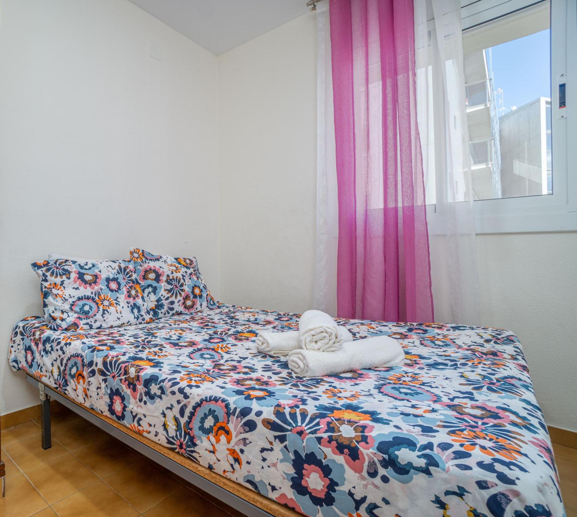 Est1-Spaciouss Appartment In The Beach, Bbq, Downtonwn, Parking, Fast Wifi Fibre Roses Esterno foto